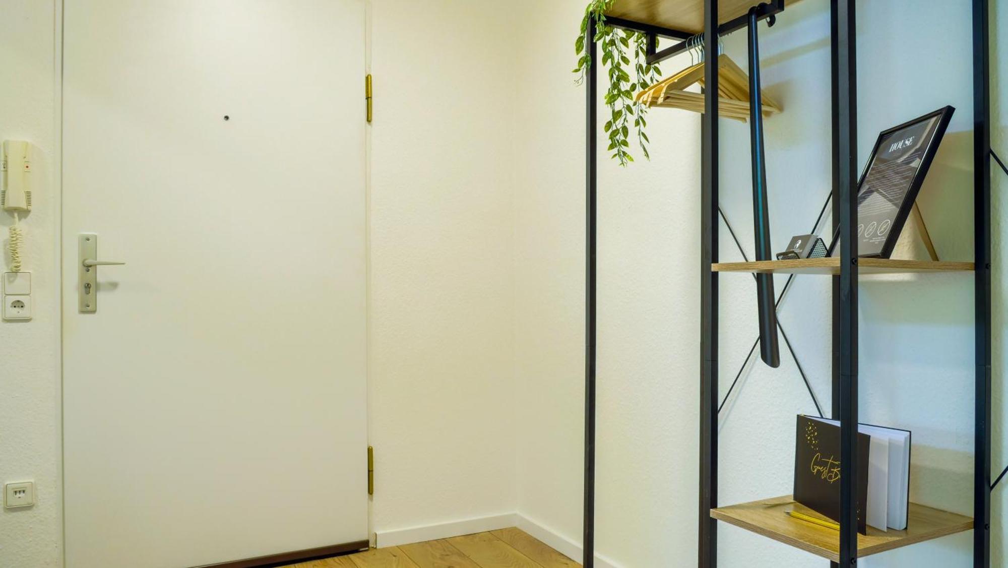 Gross, Modern, Zentrumsnah Mit Parkplatz Und Garten 울름 외부 사진